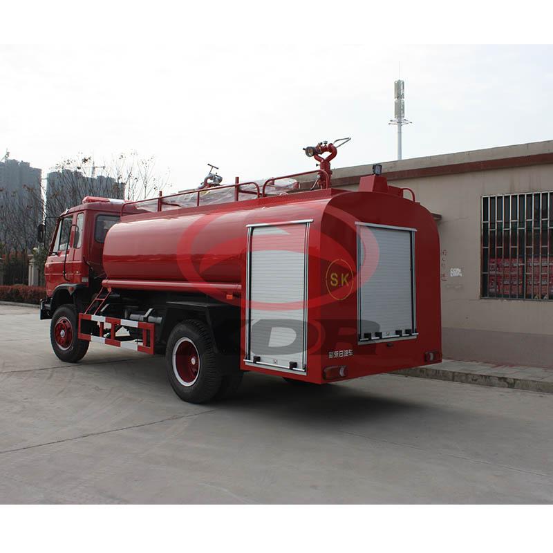 Front washing equipped fire sprinkler vehicle