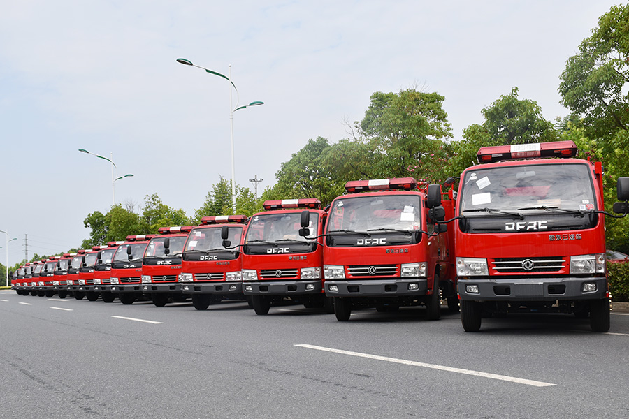 [May,2015] To Tajikistan-20 Units 4000 Liters Dongfeng Fire Fighting Truck